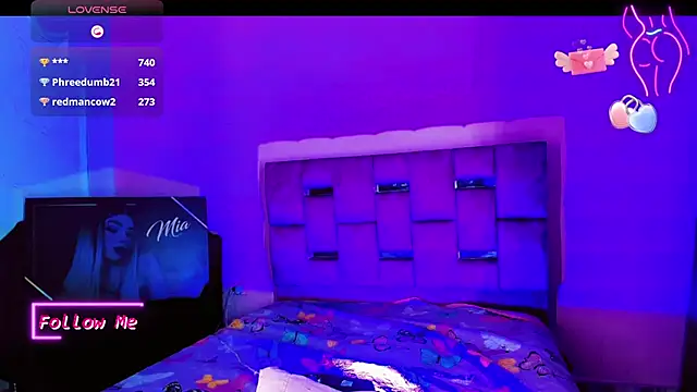 LADY-HOT-SEXY- online show from October 19, 2025, 8:04 am