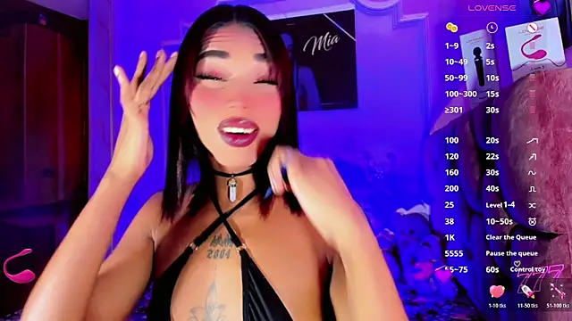 LADY-HOT-SEXY- online show from June 9, 2026, 9:48 pm