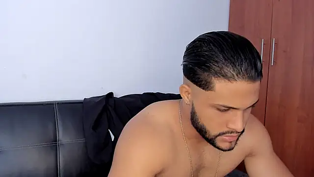 Pier Simons online show from November 1, 2025, 3:36 pm