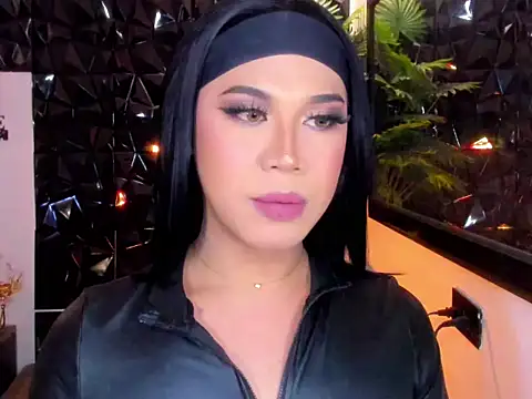 foxclassyramona ts online show from April 6, 2026, 4:46 am