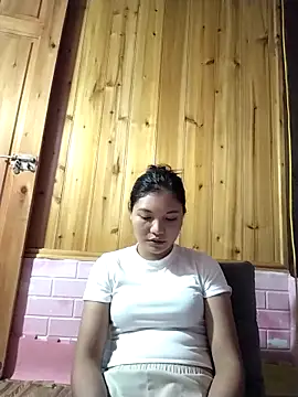 Snapshot of Duyen02 chatting on October 18, 2025, 1:56 pm Duyen02 online show from October 18, 2025, 1:56 pm