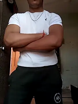 yourcrush0123 online show from December 15, 2025, 4:39 am