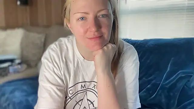 PefectNipz online show from January 12, 2026, 3:28 pm