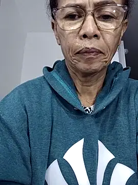 Merybeks online show from April 9, 2026, 9:36 am