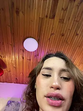 juliana-mancini online show from February 14, 2026, 11:51 am