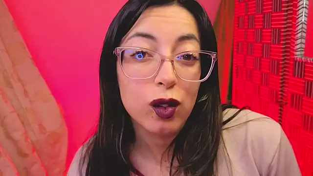 Miranda sexlove  online show from December 19, 2025, 7:37 am