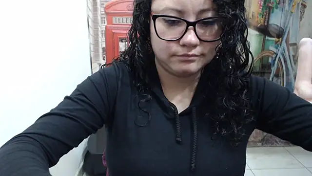 greeneyes nurse online show from September 17, 2025, 3:19 am