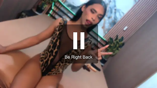 yvonmagrgarettxx online show from November 8, 2025, 10:41 pm