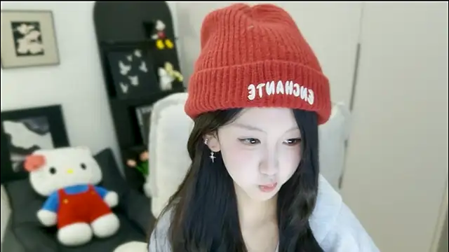 Snapshot of wanzi-1229 chatting on November 18, 2025, 3:45 am wanzi-1229 online show from November 18, 2025, 3:45 am