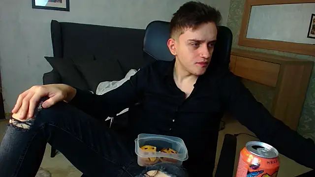 FelixStarkk online show from November 29, 2025, 5:10 am