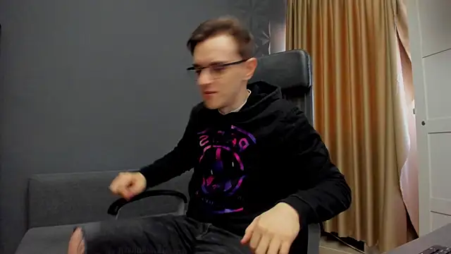 Snapshot of FelixStarkk chatting on March 9, 2026, 5:44 am FelixStarkk online show from March 9, 2026, 5:44 am