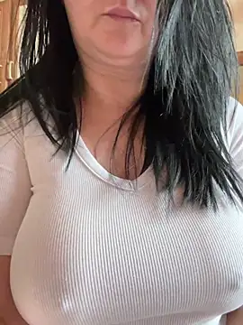 TriumphLove online show from April 13, 2026, 9:04 am