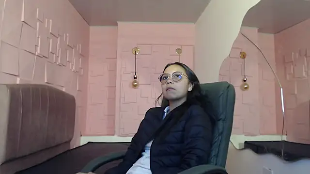 katalina07 1 online show from September 27, 2025, 6:02 pm