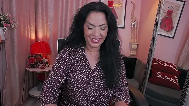 MyLovOne online show from October 5, 2025, 10:24 am