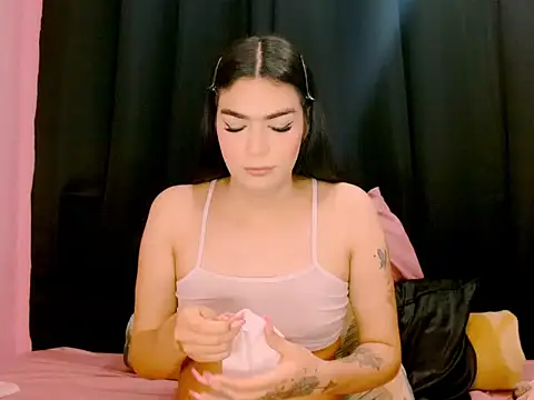  crystal23  online show from January 10, 2026, 3:52 am