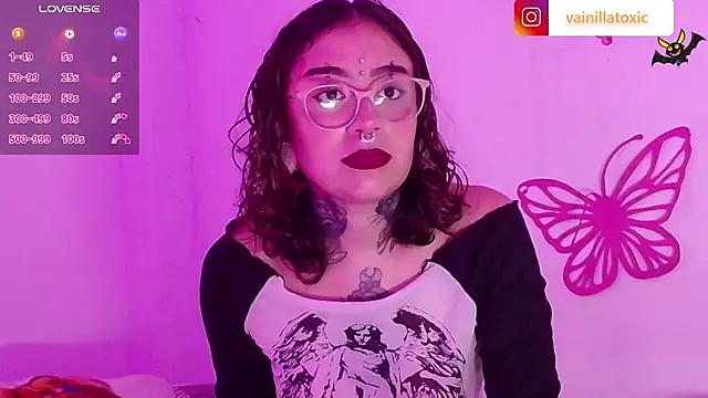 vainilla doll online show from November 13, 2025, 4:50 pm