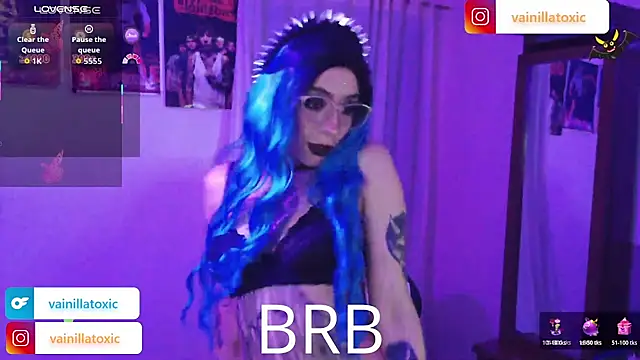 vainilla doll online show from February 1, 2026, 10:41 pm