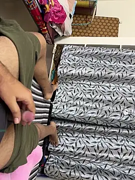 Yourslovingdick online show from March 16, 2026, 5:44 am