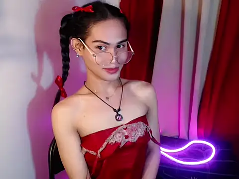 bellalot online show from September 19, 2025, 5:57 pm