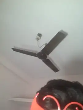 00USER online show from November 20, 2025, 2:34 am