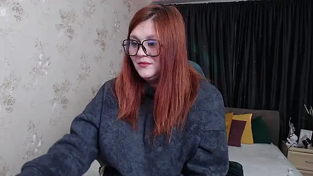 Alisawoods  online show from October 28, 2025, 7:27 pm