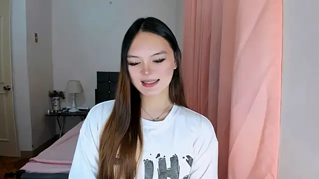 ameliamaureen online show from November 23, 2025, 1:55 pm