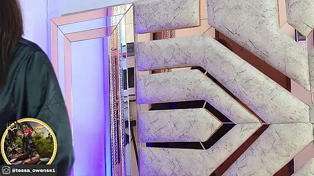 Tessa Owenss online show from March 5, 2026, 11:01 pm