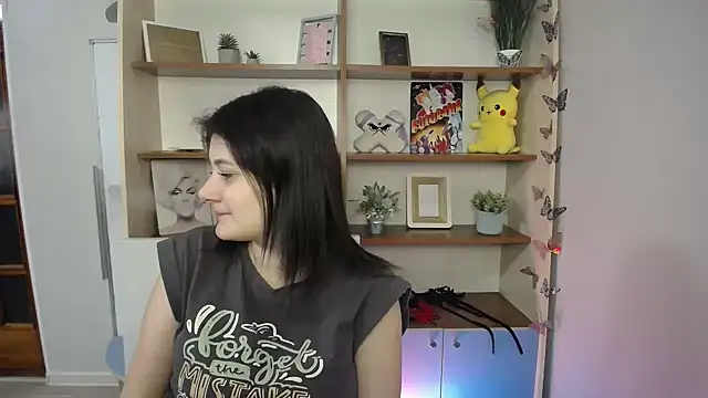 Katrin kiss  online show from March 31, 2026, 12:38 pm