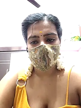 Snapshot of Tamil-Meenu12 chatting on September 17, 2025, 6:48 am Tamil-Meenu12 online show from September 17, 2025, 6:48 am