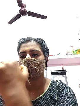 Snapshot of Tamil-Meenu12 chatting on October 23, 2025, 4:34 am Tamil-Meenu12 online show from October 23, 2025, 4:34 am