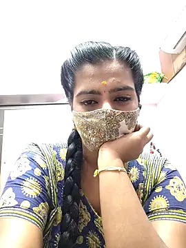 Snapshot of Tamil-Meenu12 chatting on December 4, 2025, 6:12 am Tamil-Meenu12 online show from December 4, 2025, 6:12 am