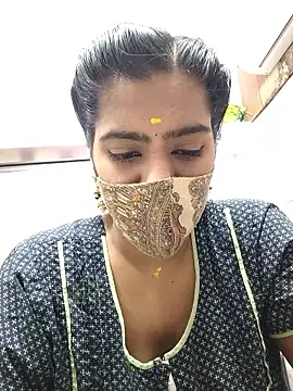 Snapshot of Tamil-Meenu12 chatting on December 15, 2025, 7:01 am Tamil-Meenu12 online show from December 15, 2025, 7:01 am