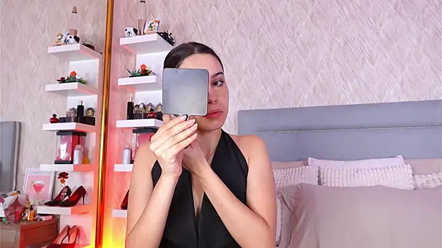 Snapshot of Sofy_Bradd chatting on January 17, 2026, 8:19 am Sofy Bradd online show from January 17, 2026, 8:19 am