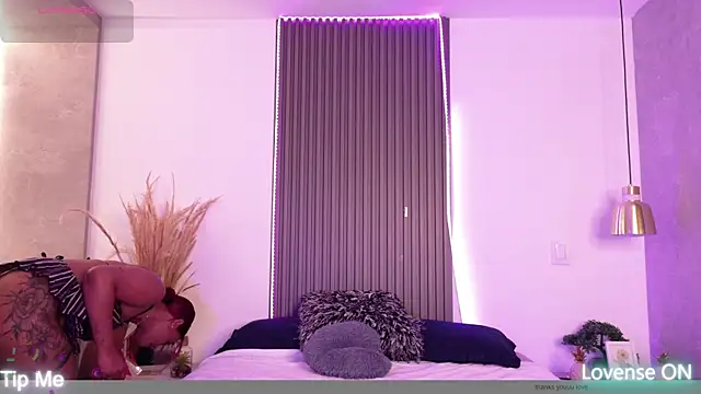 DollyBrowncc online show from January 7, 2026, 4:15 am