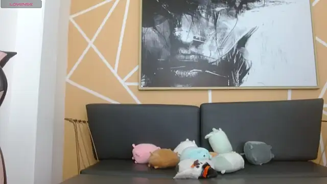 olivia russo  online show from January 8, 2026, 8:22 pm