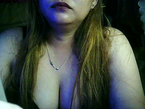 yuana25 online show from November 28, 2025, 8:50 am