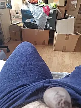 Badeanzug online show from November 10, 2025, 8:24 am