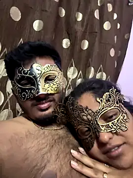 VVcouple online show from September 8, 2025, 6:18 pm