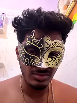 VVcouple online show from November 12, 2025, 10:04 am