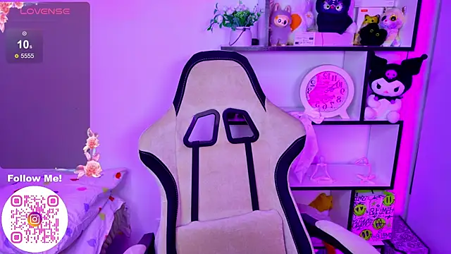 MiaScarlettt online show from December 3, 2025, 7:12 pm