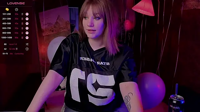 Morvelyn online show from October 20, 2025, 6:19 pm