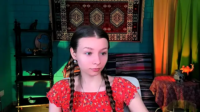 JulieDaniel online show from November 27, 2025, 4:14 am