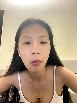 Lil-Gi online show from October 21, 2025, 3:46 pm