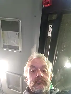 Fonse1860 online show from November 7, 2025, 9:42 am