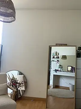 chloedlm5 online show from February 25, 2026, 10:14 am