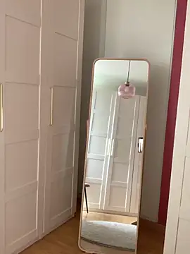 chloedlm5 online show from April 2, 2026, 8:56 am