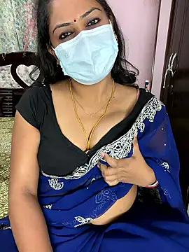 Lovlycouple1 online show from April 4, 2026, 5:32 pm
