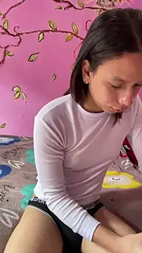 Tania Gate online show from November 28, 2025, 7:49 pm