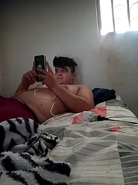 Snapshot of fromero27 chatting on January 14, 2026, 10:14 pm fromero27 online show from January 14, 2026, 10:14 pm