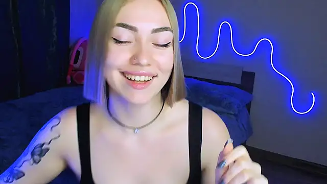 LaraKrein lk online show from September 30, 2025, 8:03 pm